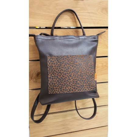 Mochila de piel animal print